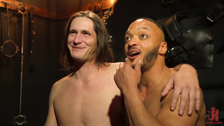 Kinky Bites Gay: Важче, сер, частина друга сира