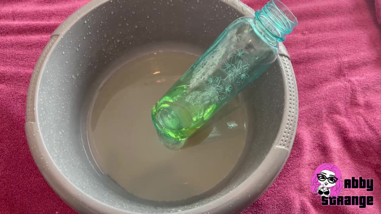 Abby Strange: Pissing in the Bottle - Can I Do It?