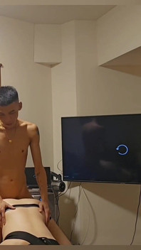 Urinol de carne não consegue evitar implorar para eu transar com ele