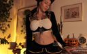 Effy Loweell studio: Effy, als sexy Pirat gekleidet, will einen ungezügelten abend mit...