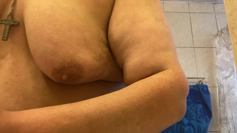 Chubbytits16: Gioco con il mio piccolo cazzo