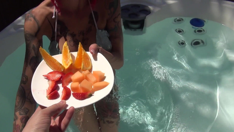 Anna Bell Peaks: Минет в джакузи