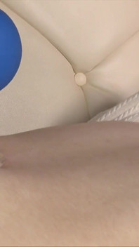Müfettiş Azusa Misaki Yuuka Ichii'nin göbek değını açıyor. Birincisi, emme. Sonra da yala. Nihayet... Vibratör