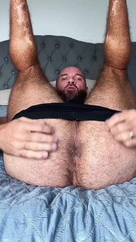 Big Hairy Bear, Foot Fetish