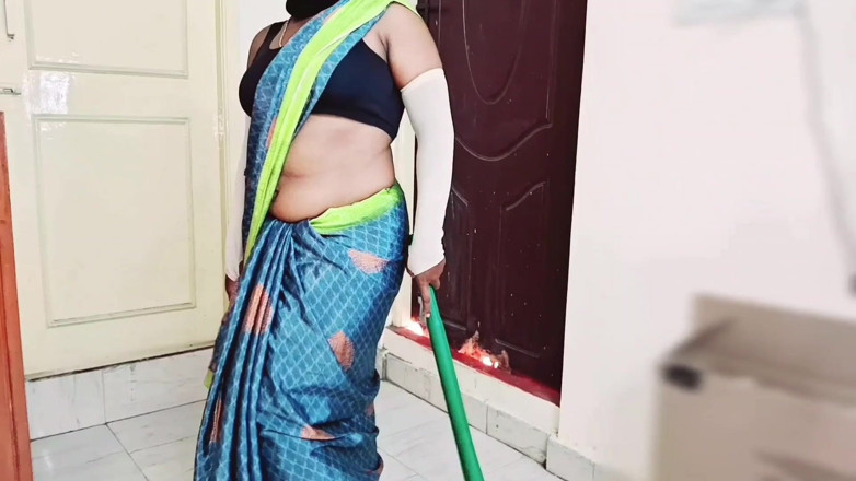 Dreamer Nite69: Tamil Clear Audio - sex cu servitoare cu proprietarul casei