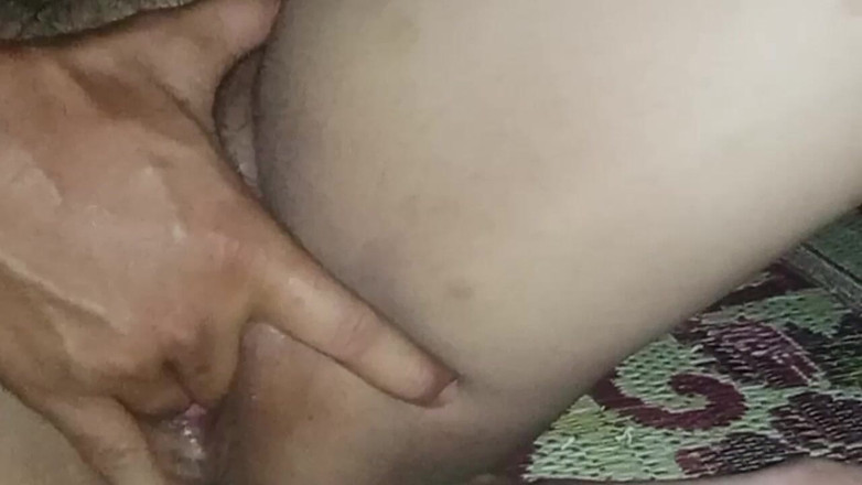 Citra: 我的继母达到高潮潮喷