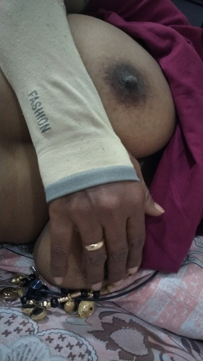Benita sweety: Panggilan Suara Telepon Panas Berbicara Seks dengan Pelanggan