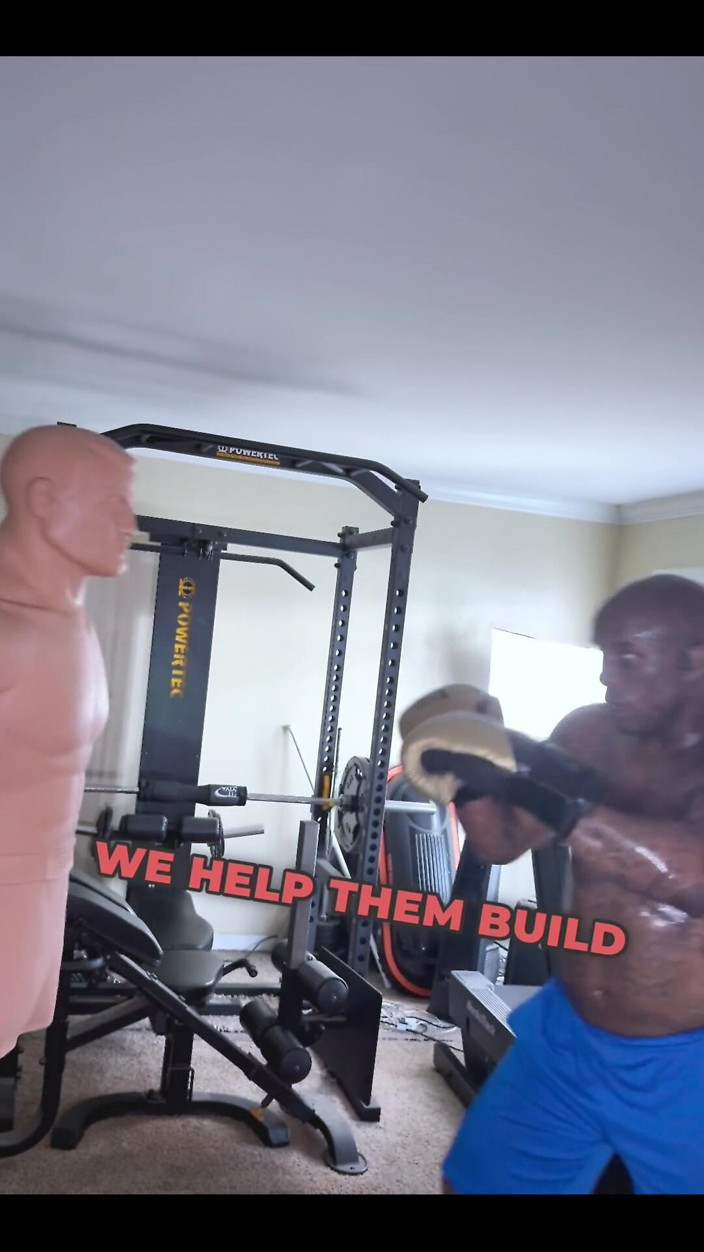 Hallelujah Johnson: McPherson fitness vitale 