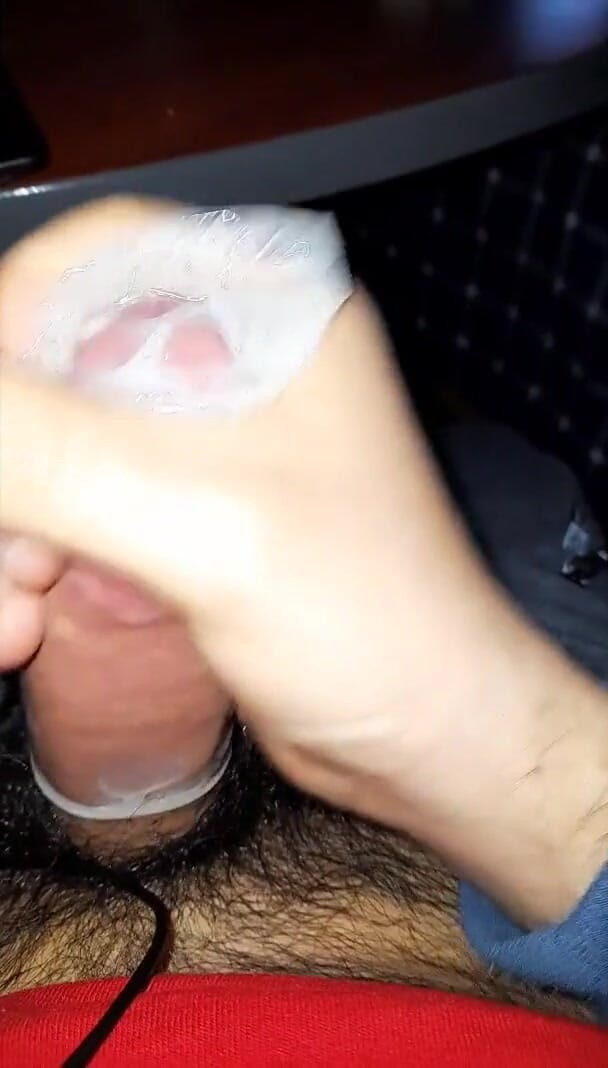 Anonihotch: Masturbace s kondomy