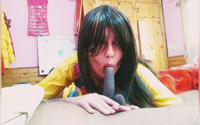 Bolly Karma: Je ne devrais jamais partager mon lit avec mon beau-fils...