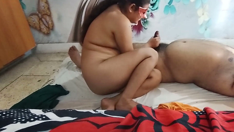 AnnielLo: Evli hatun boşalana kadar kocasının arkadaşına ters kovboy kıza biniyor