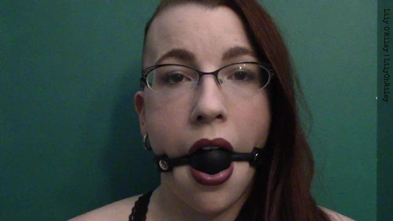 Lily O'Riley: Ballgag staring