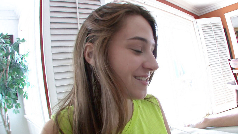 Get Your Fix: Грудастая падчерица пускает сливки по всему отчиму с большим хуем