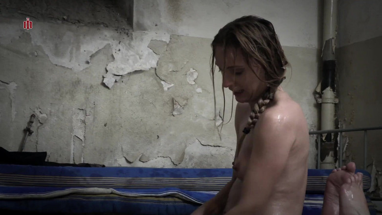 Inquisition and prison world: Pembangkang - Perkelahian Kucing di Sel Penjara yang Dingin