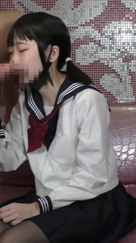 Una belleza japonesa de 19 años con pelo negro. Amateur delgada y voluptuosa con sexo. Sin censura, asiático, hentai, POV, cosplay