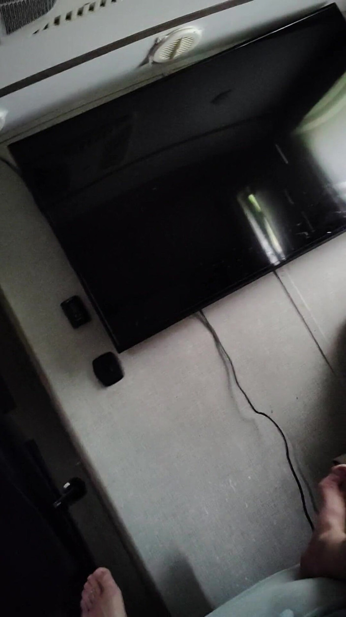 Pussy hound: Hermanastra sexy milf con tetas falsas