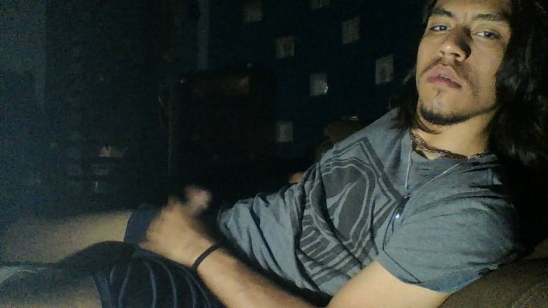 AlexAlejandro13: Tenhle kluk potřebuje pořádnou brčko