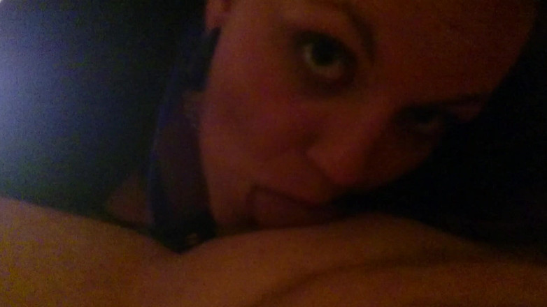 QueenSteffi: ホットクイーンがフェラチオを求めている