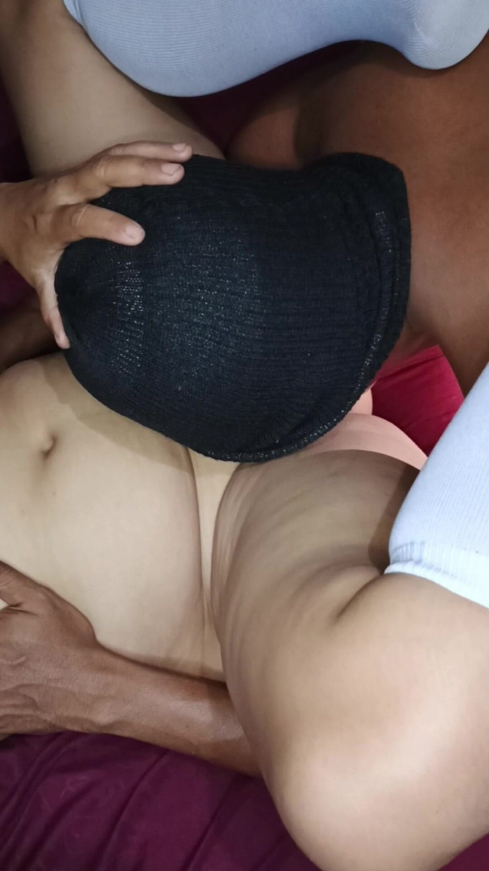 Pasutri indo: A 69-year-old Man with a Scarf