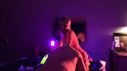 FISTINGQUEEN: Glow Fisting - Fistdude POV