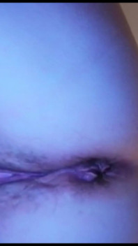 Giocando fino all'orgasmo - primo piano