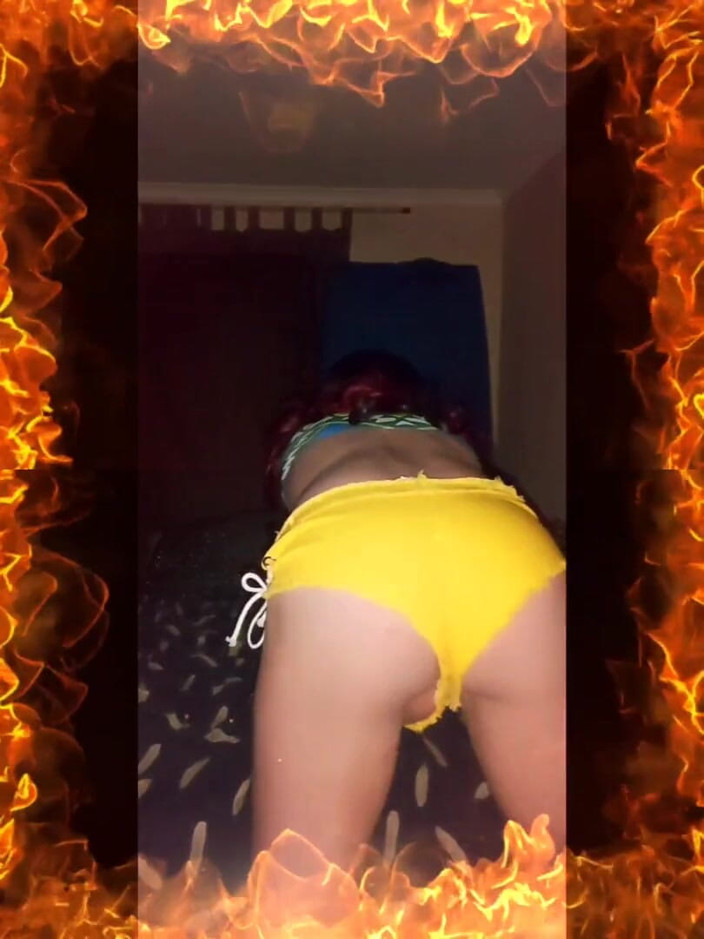 Lizzaali: 我简直是不可抗拒的，哎呀，嗯，无论如何在我的梦里