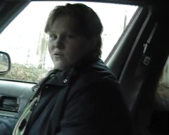 Wanita gemuk jerman lagi asik nyepong kontol ngaceng di belakang mobil 2