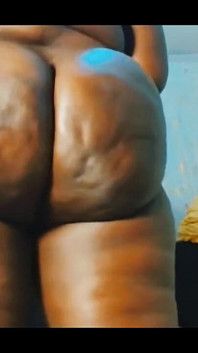 Pierdzenie BBW anal dildo i stojący twerk