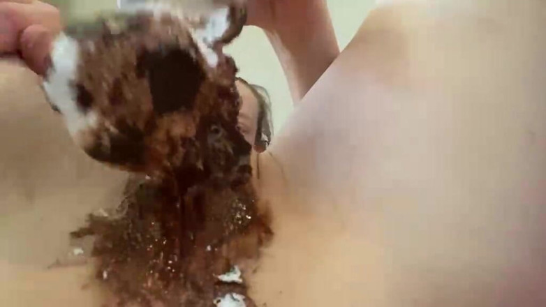 Pussy69: Melanie con cetriolo e altre cose