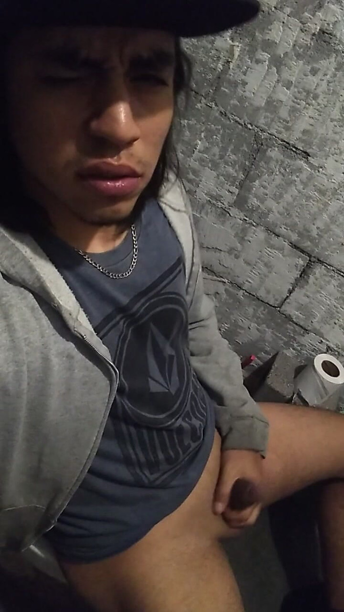 AlexAlejandro13: Торкнись моєї руки своєю рукою.