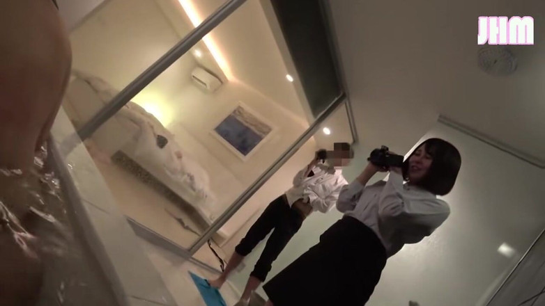 Japanese Hentai Matings: Sensual retiro de cuatro esposas maduras en una villa privada...