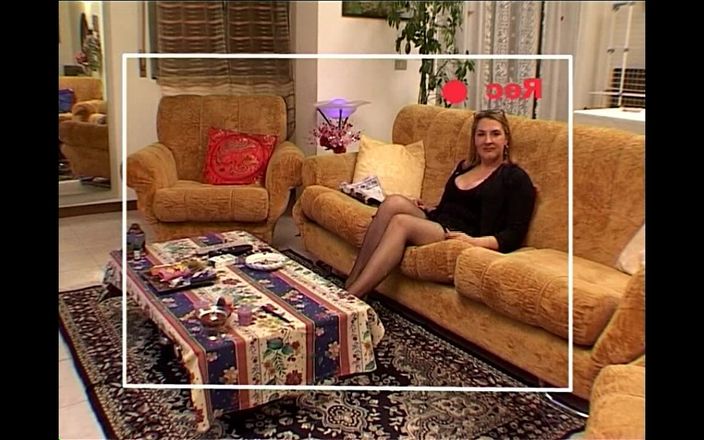 Xtime Grannies: Một con báo sư tử người Ý xấu xa bị nện...