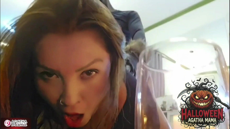 Agatha Mama: Agatha Mama Na BBC Kurva Brazilská MILFka Halloween Jack O'lantern