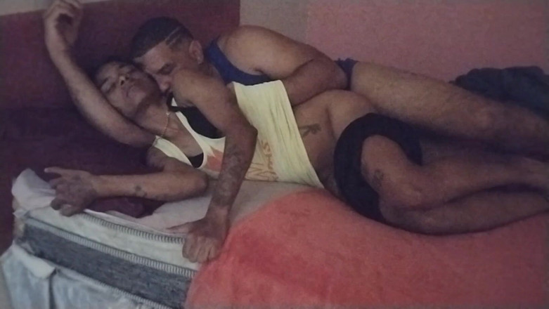 LeoOgro: I Entered Spanking Entirely in My Stepdaughter's Room and Had 100%...