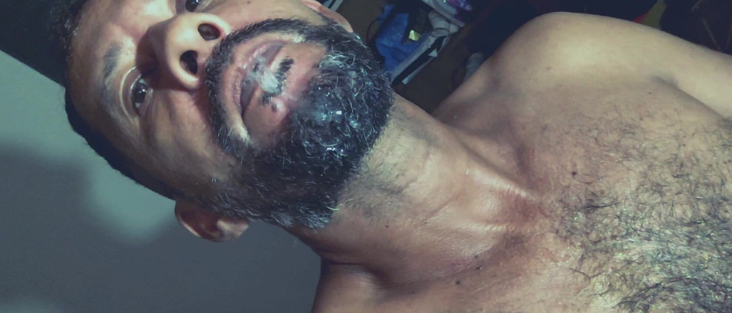 Stink HairyMale: Hodinu slinění a masturbace