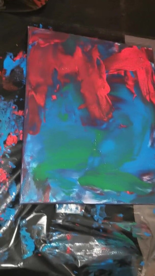 Milf Naomie7: Breast painting