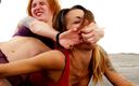 Defeated.xxx: Meryl &amp;amp; Thea - lucha sexy extrema y caliente