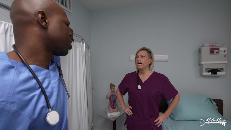 Kyla Keys: Jururawat pada waktu makan tengah hari