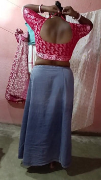 Sari amarillo cayendo solo sfw