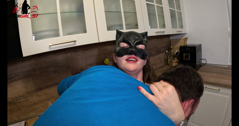 Bikergirl_97: The Squirtmaster Strikes! 6 Squirts from 2 Hot Ladies!
