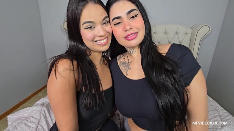 MF Lesbian: Você chupa minha língua tão lindamente