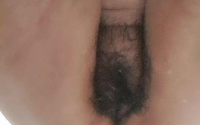 Mommy big hairy pussy: Hairy Pussy Opening to Urinate