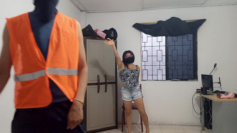 NEGRITA SEXY: Můj manžel mě opouští a jde do práce. Jsem nadšená...