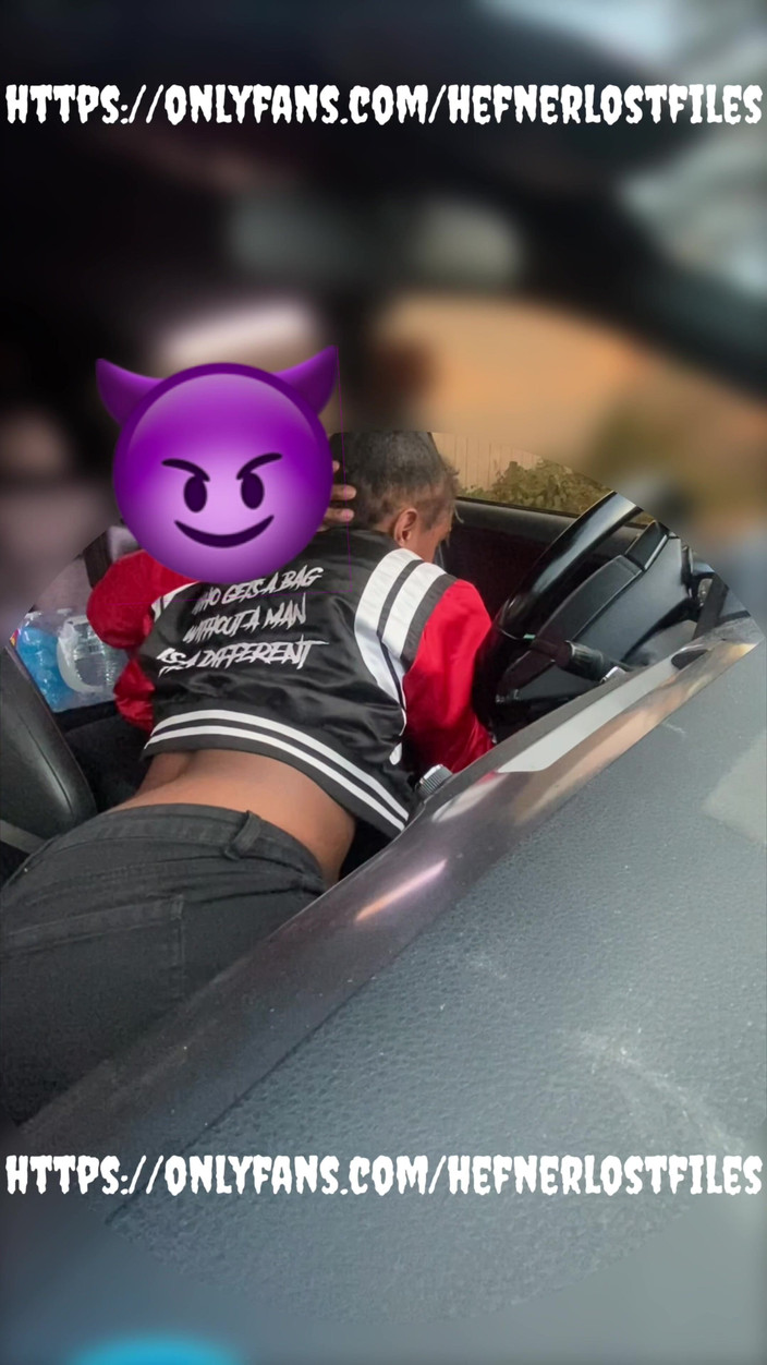 PlayboyHef: Big lip stora tuttar suger kuk i bilen