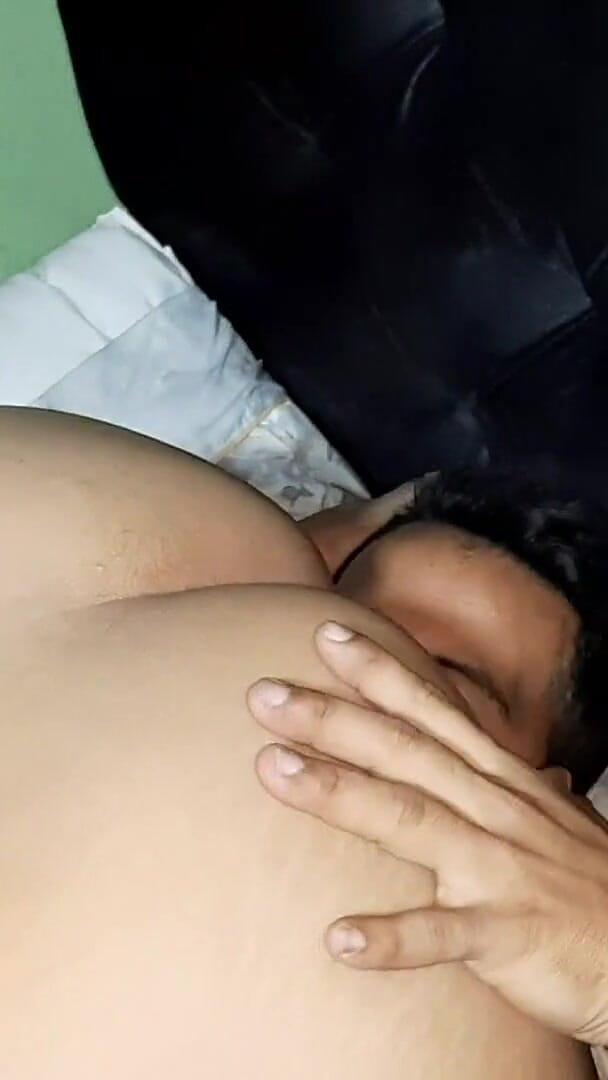 Carlo: I Suck My Girlfriend's Pussy in a Delicious 69