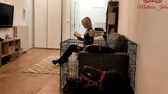 Maitresse Julia. Latexová femdom. Můj panenský otrok je ošukaný do zadku.
