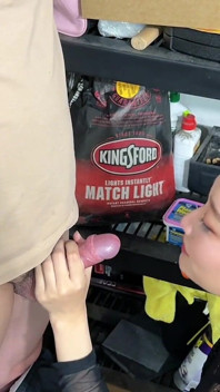 Asiatisk het fru som är otrogen och underhållsarbetare! Creampie svämmar över för att välkomna sin man hem