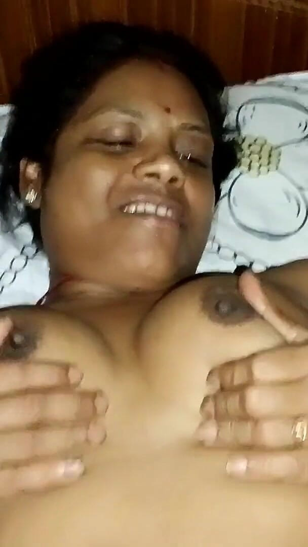 Popmini: Sexy Bold Married Single Indian Aunty Hard Moaning Fuck at...