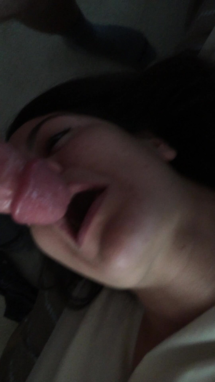 Spankmonga713: Sobre a cama boquete