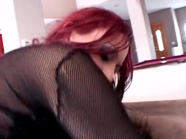 Anal seduction: Zrzavá děvka dostane anální hardcore šukání od velkého ptáka
